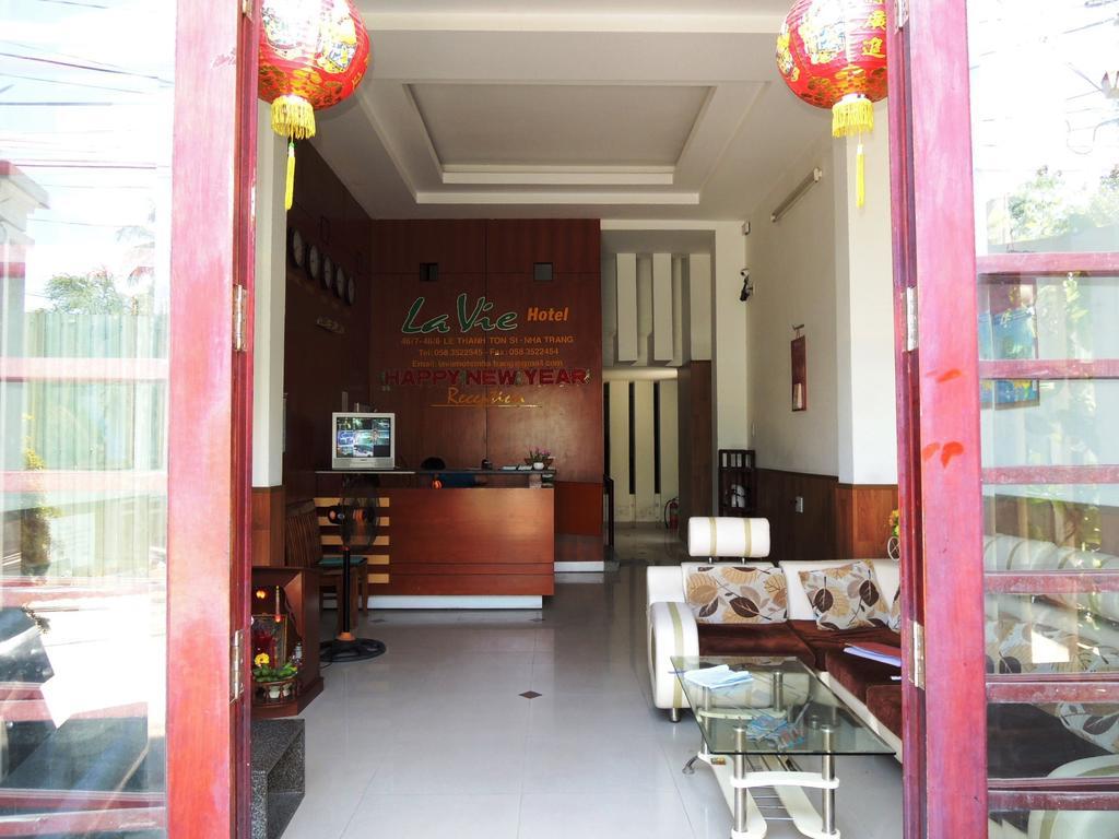 Lavie Hotel Nha Trang Extérieur photo